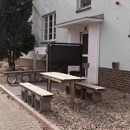 Family هيلدسهايم