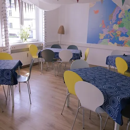 بيت شباب Family هيلدسهايم