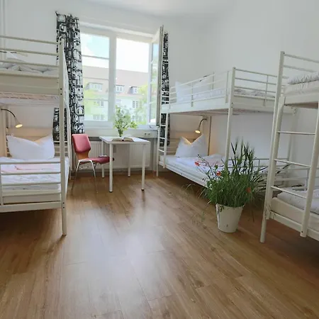 Family * هيلدسهايم